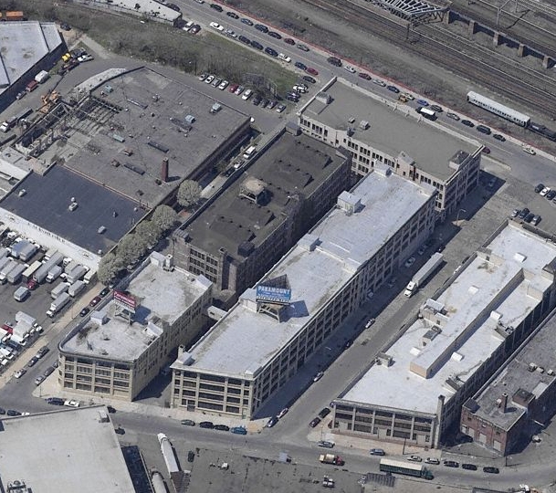 47-32 Austell Pl, Long Island City, NY à louer - Aérien – Image 3 sur 17