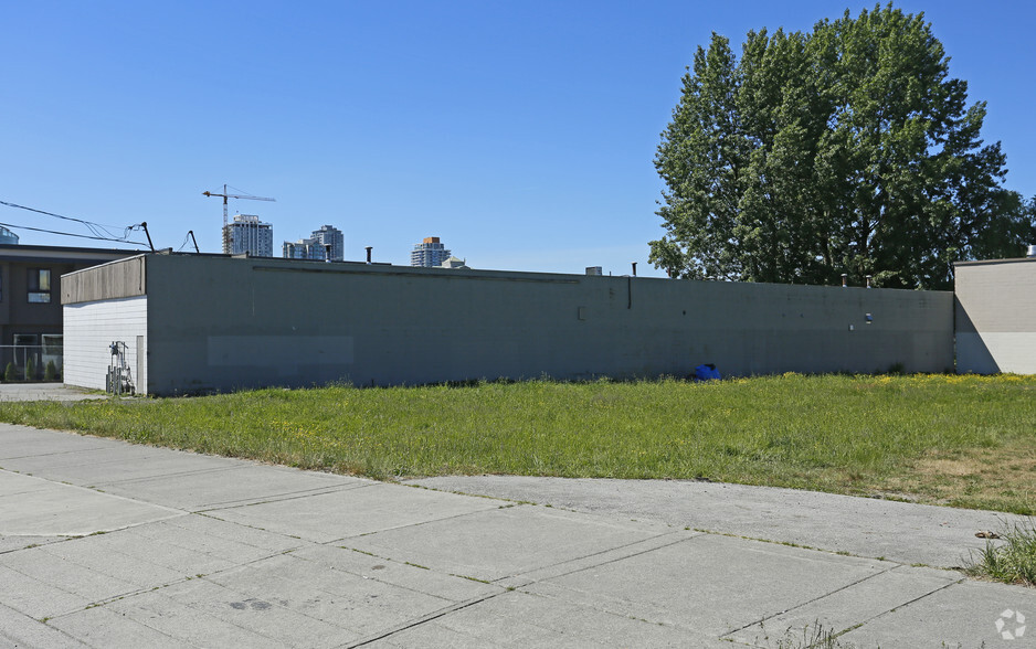 10727 135 A St, Surrey, BC à vendre - Photo de l’immeuble – Image 3 sur 6