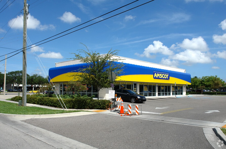 6585 102nd Ave, Pinellas Park, FL à louer - Photo principale – Image 1 sur 8
