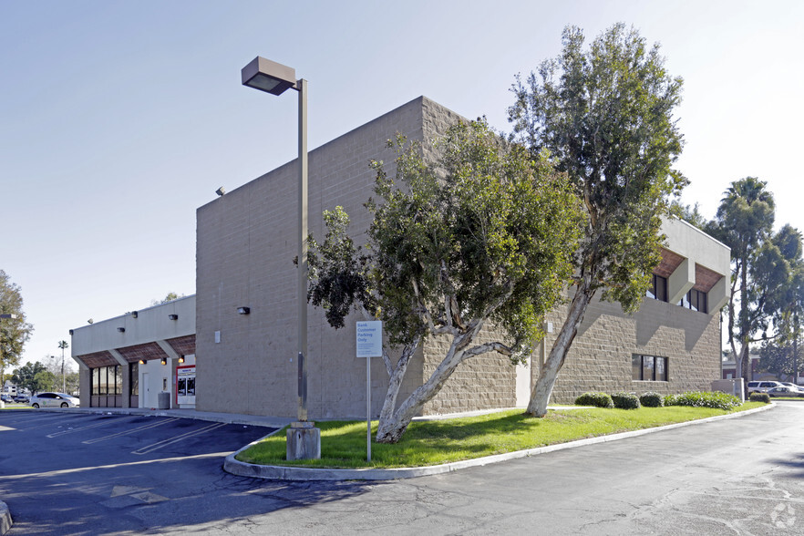 5295 Arlington Ave, Riverside, CA à vendre - Photo de l’immeuble – Image 3 sur 6