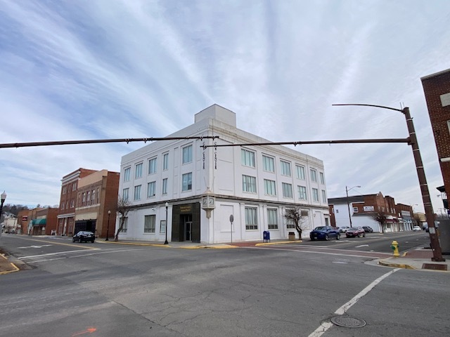 202 N Washington Ave, Pulaski, VA à vendre - Photo de l’immeuble – Image 2 sur 29