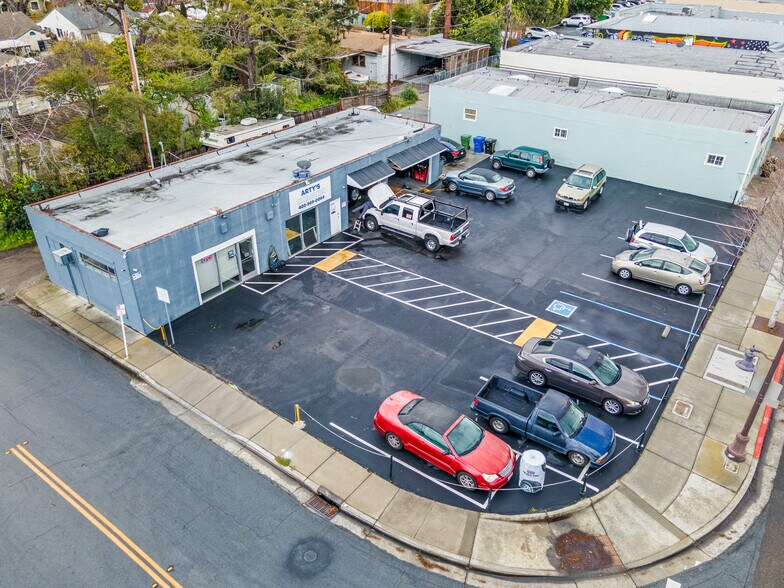 2068 Winchester Blvd, Campbell, CA à vendre - Photo de l’immeuble – Image 2 sur 17