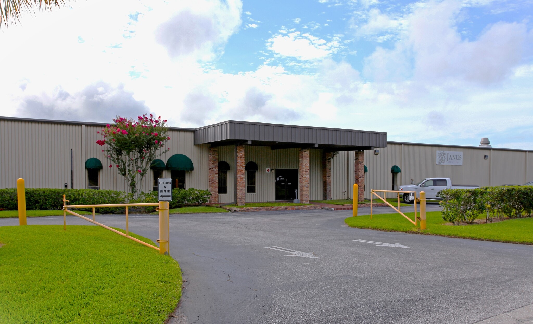 10407 Rocket Blvd, Orlando, FL à louer Photo de l’immeuble– Image 1 sur 13