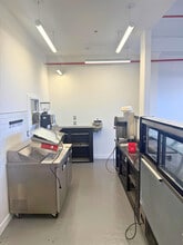 15 Canal Pl, Bronx, NY à louer Photo intérieure– Image 2 sur 6