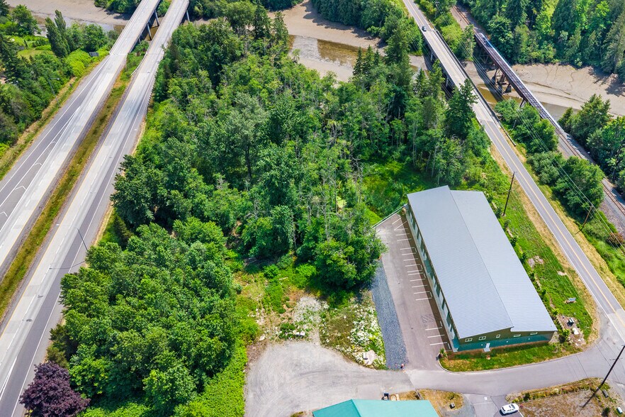 2900 Peace Portal Dr, Blaine, WA à louer - Photo de l’immeuble – Image 3 sur 26