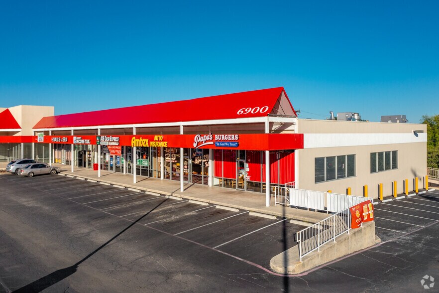 6900 San Pedro Ave, San Antonio, TX à louer - Photo de l’immeuble – Image 3 sur 6