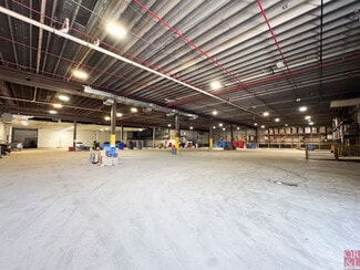 Plus de détails pour 45 Gracey Ave, Meriden, CT - Bureau, Industriel/Logistique à louer