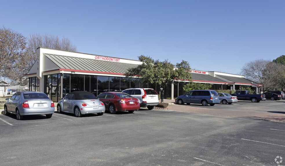896 Summit St, Round Rock, TX à louer - Photo principale – Image 1 sur 10