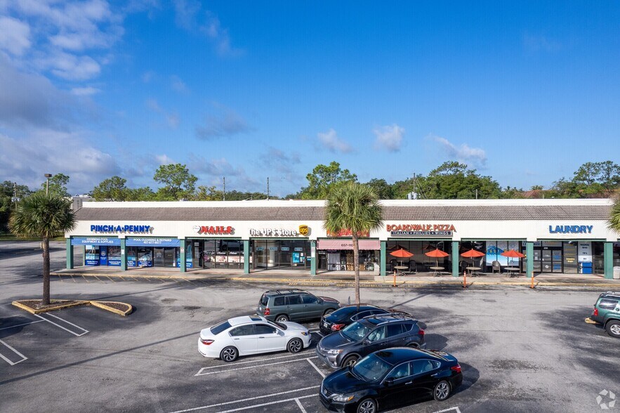 5401-5465 Lake Howell Rd, Winter Park, FL à louer - Photo de l’immeuble – Image 3 sur 6