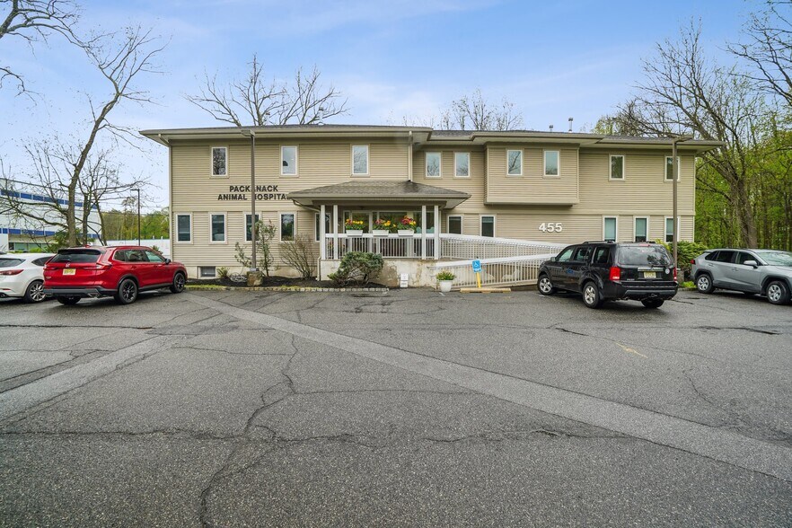 455 Newark Pompton Tpke, Wayne, NJ à vendre - Photo de l’immeuble – Image 3 sur 42