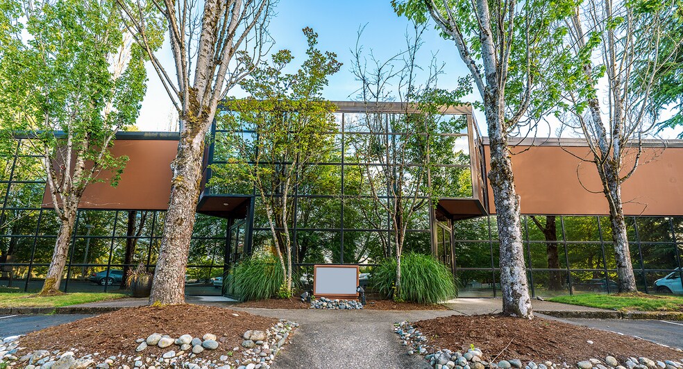 8561-8575 Willows Rd NE, Redmond, WA à louer - Photo de l’immeuble – Image 2 sur 3