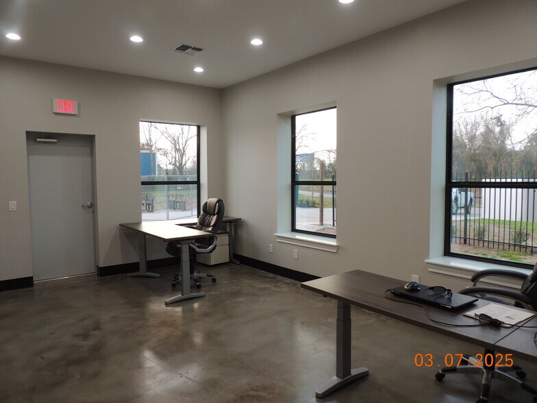 2309 Wade S Cir, Conroe, TX à vendre - Photo intérieure – Image 3 sur 8
