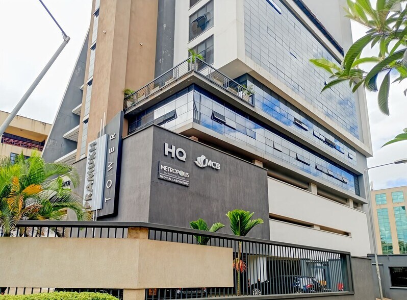 9452 51 Av NW, Edmonton, AB à louer - Photo intérieure – Image 2 sur 13