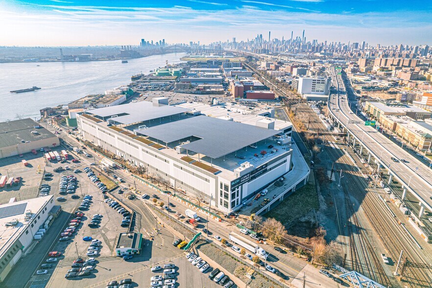 920-980 E 149th St, Bronx, NY à louer - Photo de l’immeuble – Image 3 sur 4