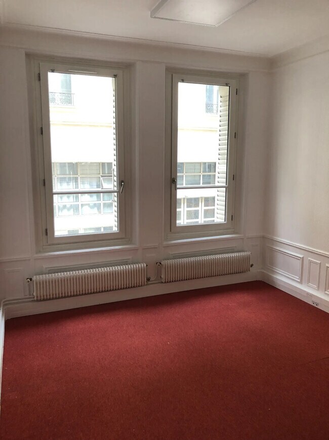 Plus de détails pour 9 Rue Sainte-Anne, Paris - Bureau à louer