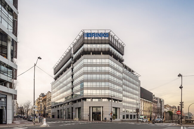 Plus de détails pour 41-45 Boulevard Romain Rolland, Montrouge - Bureau à louer