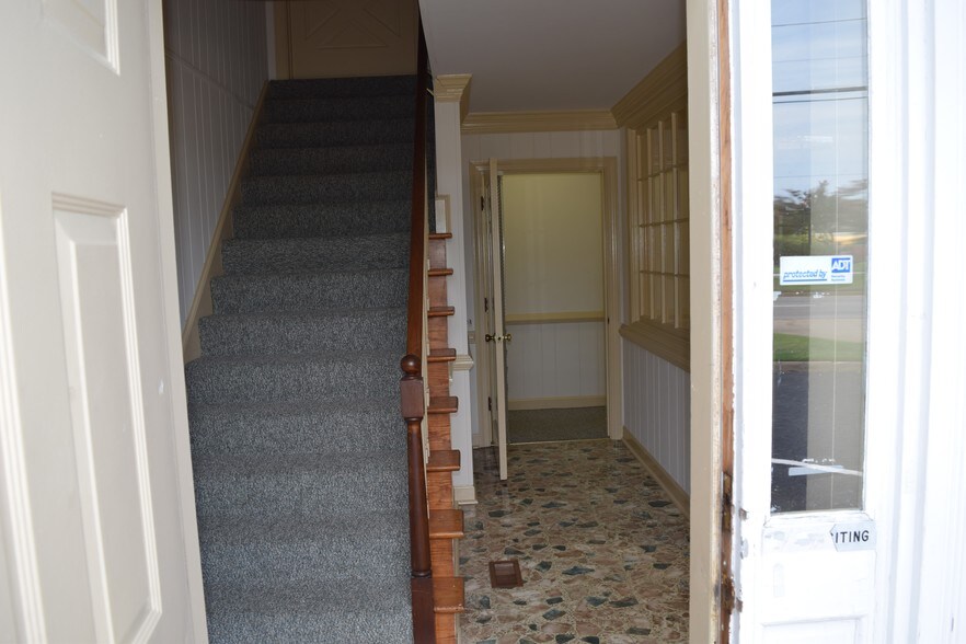 13441 Warwick Blvd, Newport News, VA à louer - Photo de l’immeuble – Image 3 sur 14