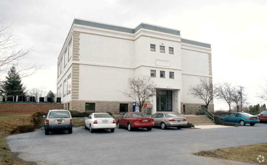 160 S Progress Ave, Harrisburg, PA à louer Photo principale– Image 1 sur 15
