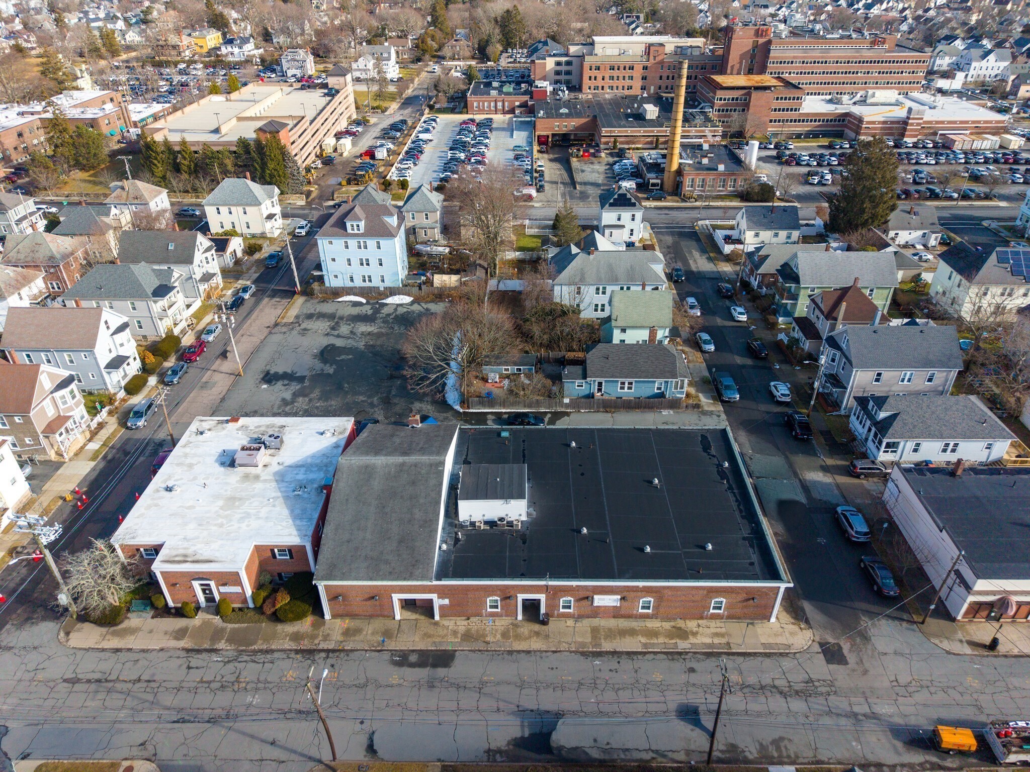 52-54, 60 Brigham St, New Bedford, MA portefeuille de 3 biens à vendre sur LoopNet.fr Photo principale– Image 1 sur 33