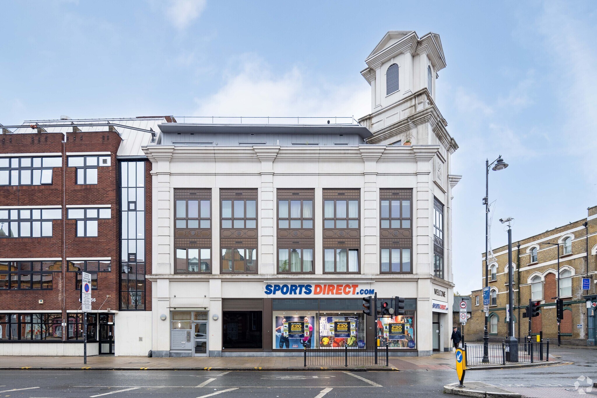 638A High Rd, Londres à vendre Photo principale– Image 1 sur 10