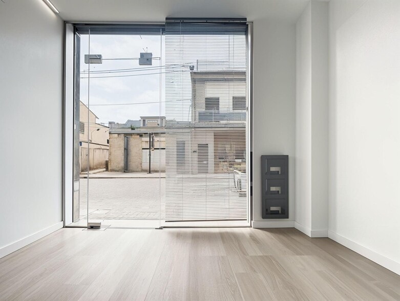 Local commercial dans València, Valencia à louer - Photo de l’immeuble – Image 3 sur 12