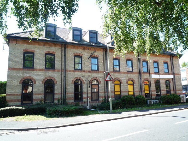 103 Frimley Rd, Camberley à louer - Photo intérieure – Image 3 sur 3