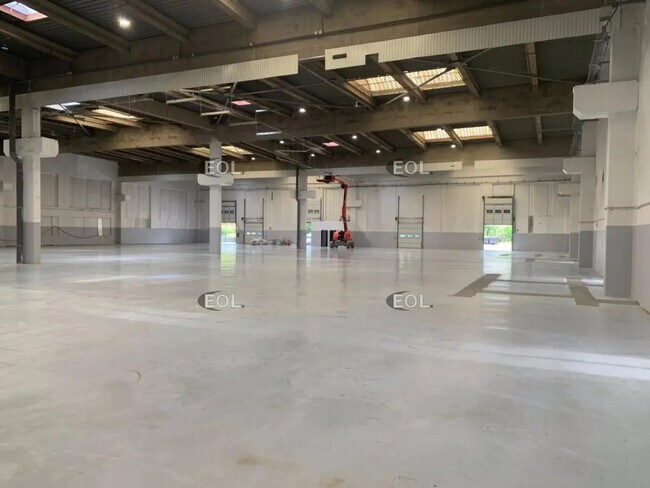 Plus de détails pour Industriel/Logistique à louer