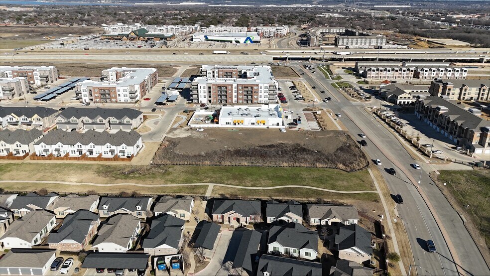 2016 Forum Dr, Grand Prairie, TX à louer - Aérien – Image 2 sur 11
