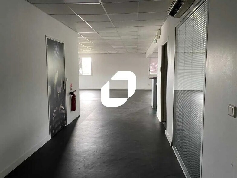 Local commercial dans Mérignac à louer - Photo intérieure – Image 3 sur 7