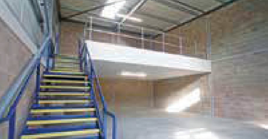 Terminus Rd, Chichester, WSX PO19 8TX - Lot 1 -  - Photo intérieure - Image 1 of 4