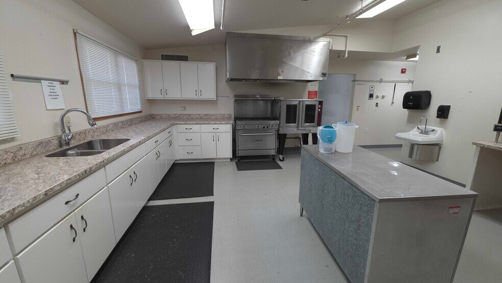 311 4th St E, Napoleon, ND à vendre - Photo de l’immeuble – Image 3 sur 12