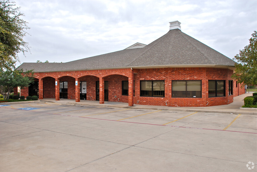 3963 Boat Club Rd, Lake Worth, TX à vendre - Photo principale – Image 1 sur 38