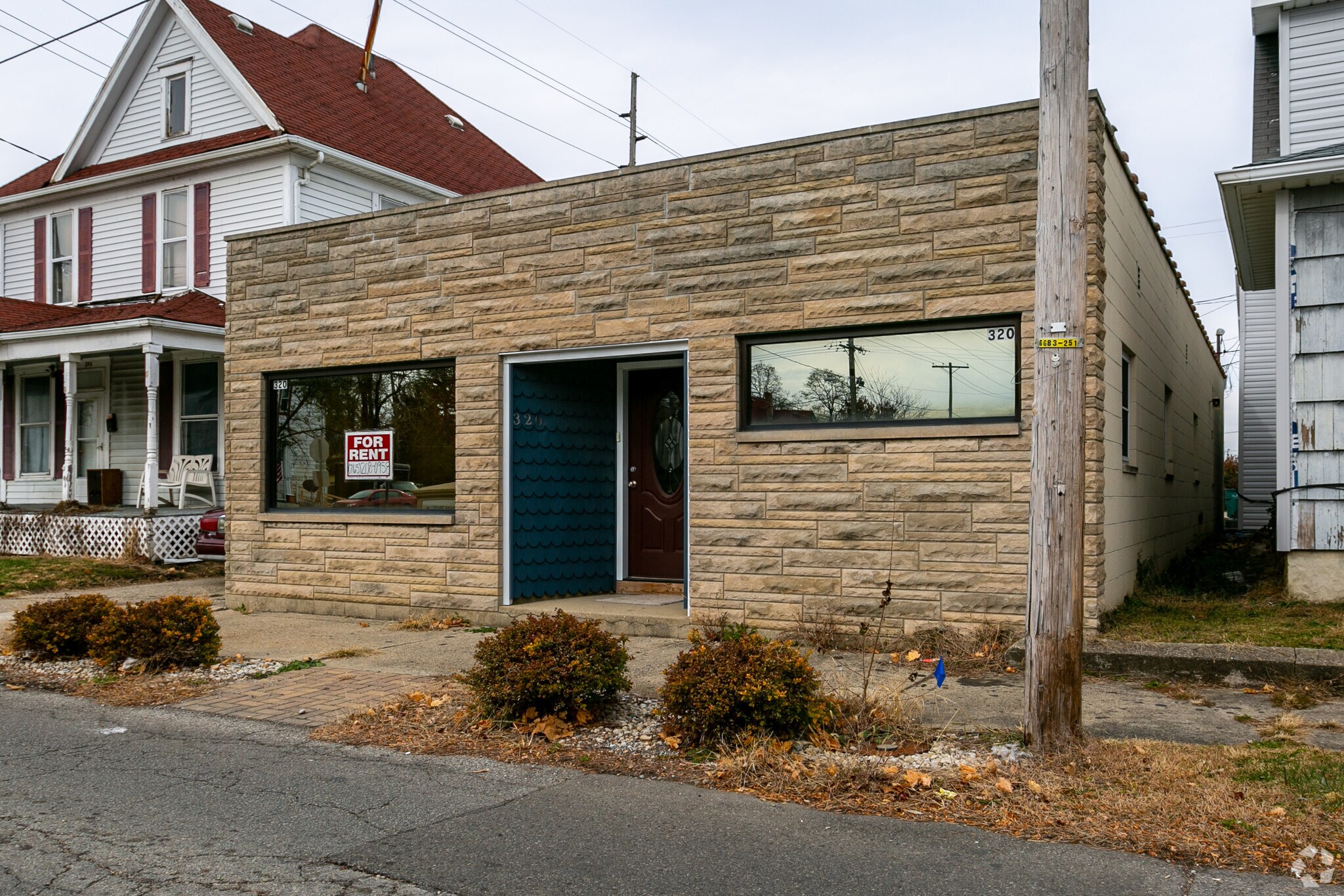 320 W Adams St, Muncie, IN à louer Photo principale– Image 1 sur 11