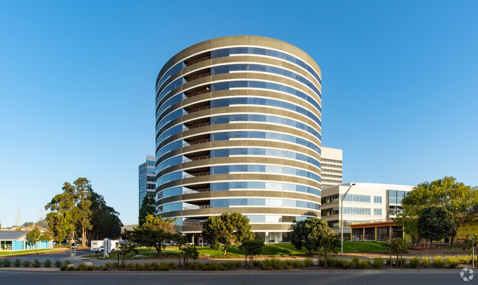 601 Gateway Blvd, South San Francisco, CA à louer - Photo de l’immeuble – Image 3 sur 15