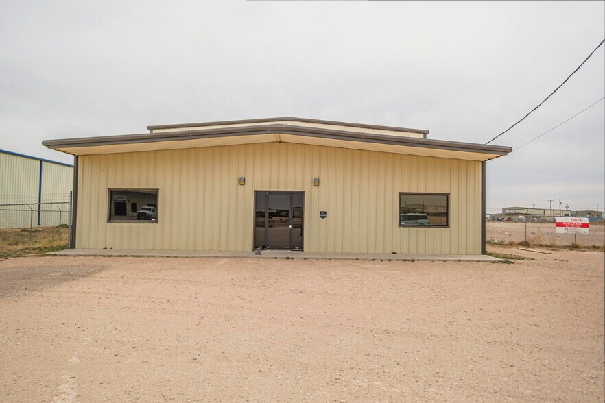 13021 W County Road 91, Midland, TX à louer - Photo de l’immeuble – Image 2 sur 43
