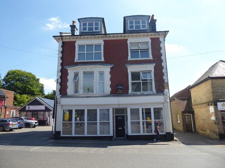 4 London Rd, Crowborough à vendre - Photo de l’immeuble – Image 1 sur 1