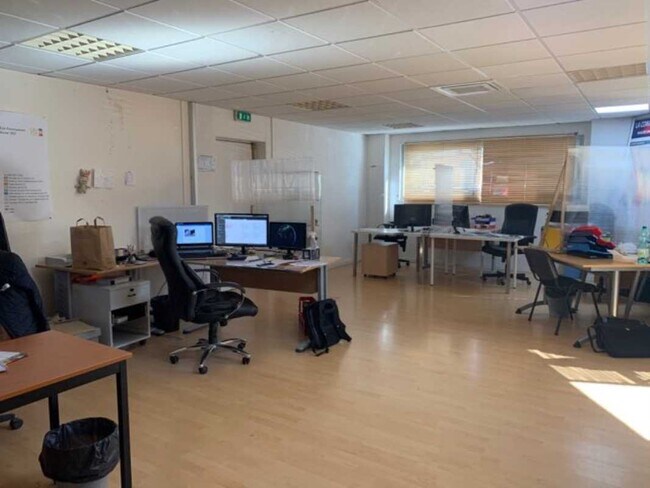 Plus de détails pour Bureau à louer