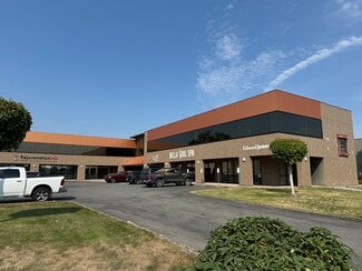 Plus de détails pour 325 E George Hopper Rd, Burlington, WA - Bureau à vendre