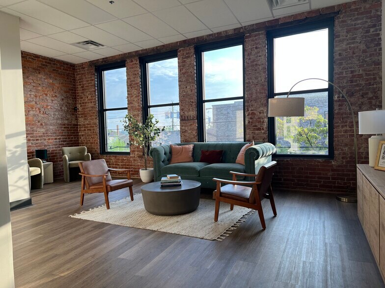 105 N High St, Winchester, TN à louer - Photo de l’immeuble – Image 2 sur 21
