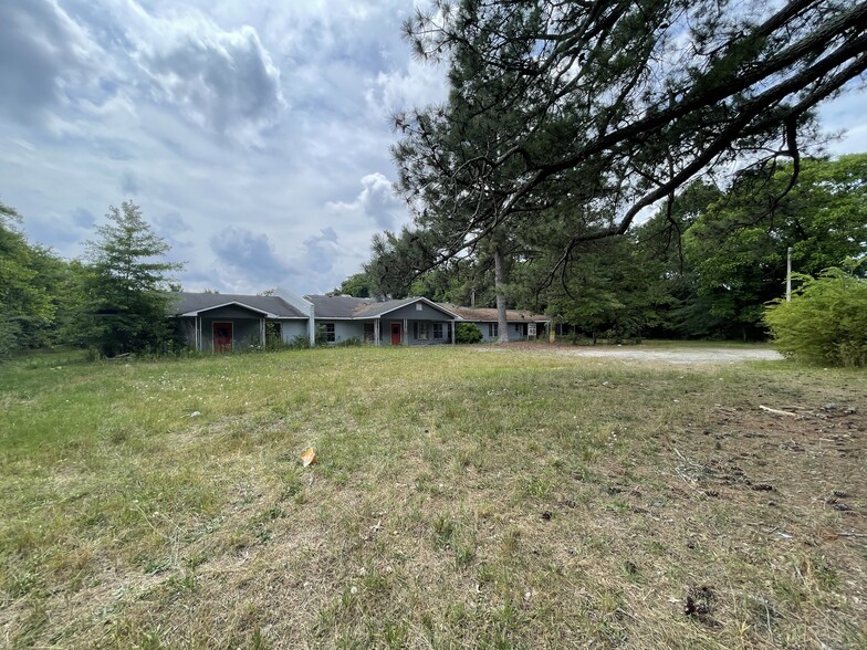 311 E Bryant St, Enfield, NC à vendre - Photo de l’immeuble – Image 2 sur 14