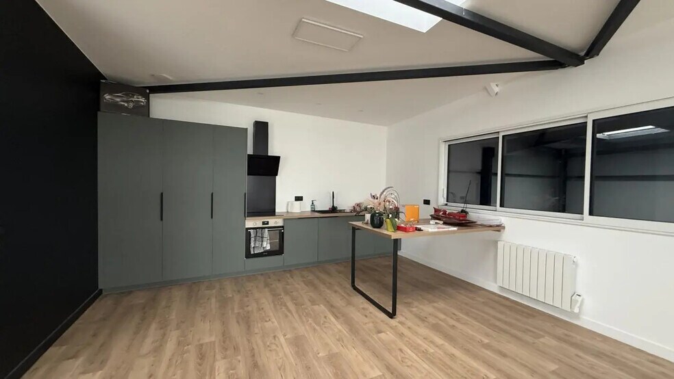 Local d'activités dans Sarzeau à vendre - Photo de l’immeuble – Image 3 sur 8