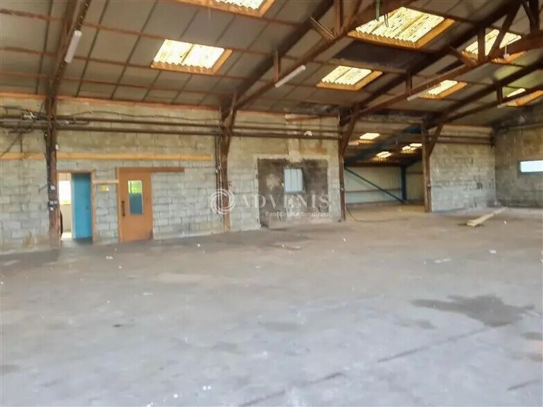 Local d’activités dans Plédran à louer - Photo intérieure – Image 2 sur 9