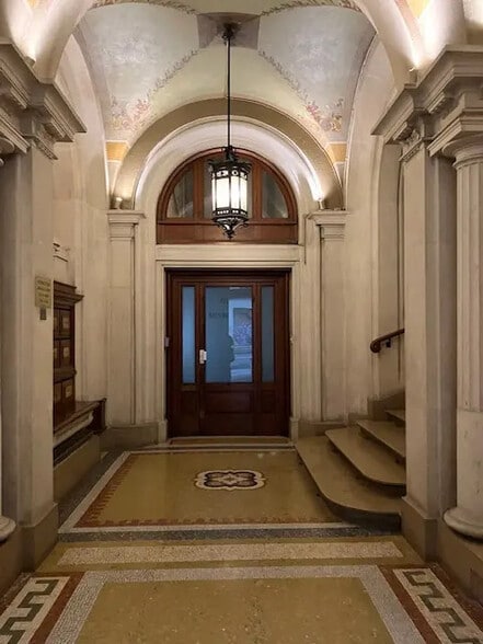 63 Avenue Maréchal De Saxe, Lyon à louer - Hall d’entrée – Image 1 sur 30