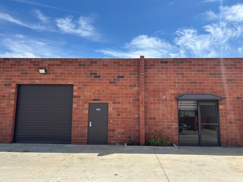 1420 W Rosecrans Ave, Gardena, CA à louer - Photo de l’immeuble – Image 2 sur 5