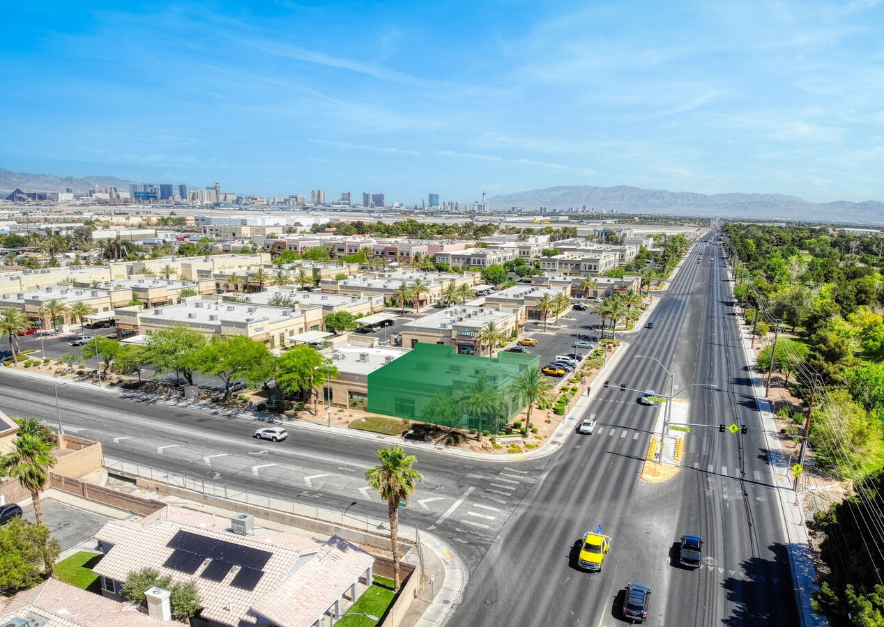 6889 S Eastern Ave, Las Vegas, NV 89119 - Lot B & C - - Photo intérieure - Image 2 of 2