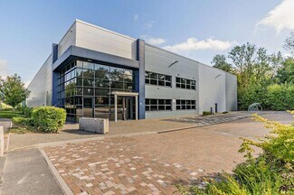 Plus de détails pour M36 Tower Rd, Stone - Industriel/Logistique à louer