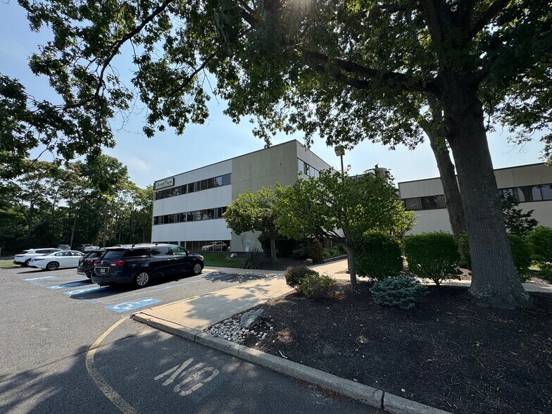 1806 State Route 35, Oakhurst, NJ à louer - Photo de l’immeuble – Image 3 sur 52
