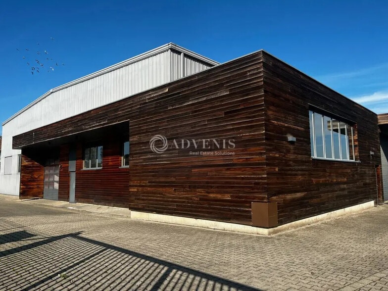 Local d’activités dans Ernolsheim-Bruche à louer - Photo de l’immeuble – Image 2 sur 11