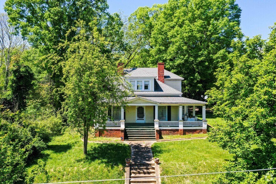 137 N 4th St, Albemarle, NC à vendre - Photo principale – Image 1 sur 2