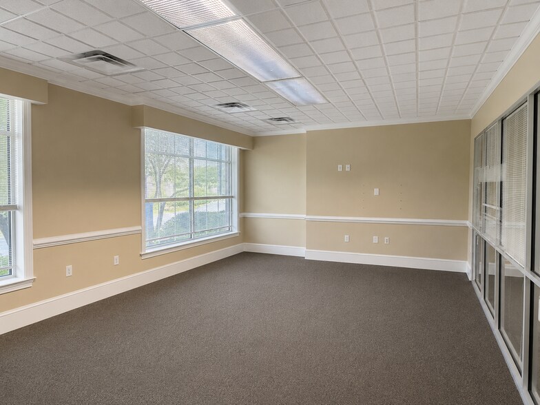 1417 Stuart Engals Blvd, Mount Pleasant, SC à louer - Photo intérieure – Image 3 sur 13